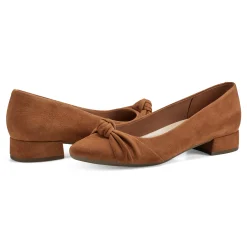 Easy Spirit Low Heels*Caster Dress Shoes