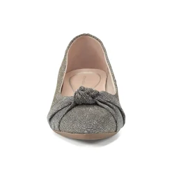 Easy Spirit Low Heels*Caster Dress Shoes