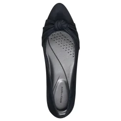Easy Spirit Low Heels*Caster Dress Shoes