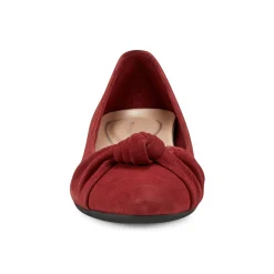 Easy Spirit Low Heels*Caster Dress Shoes